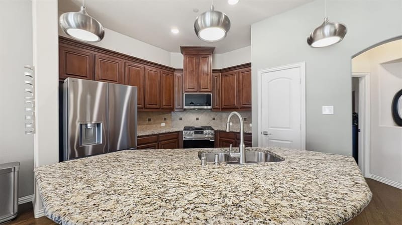 6441 Naples Drive, Irving TX 75039 - Photo 11