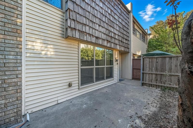 2702 Douglas Avenue # 121, Dallas TX 75219 - Photo 32