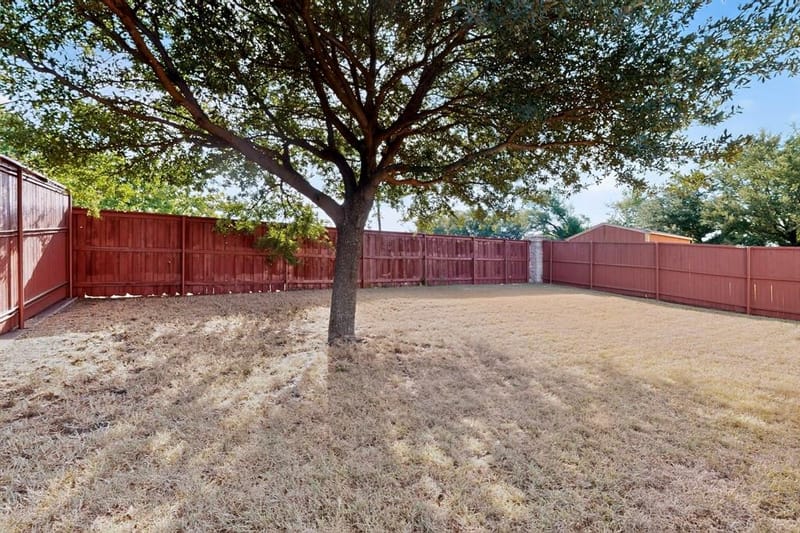 2954 Cowboy Drive, Dallas TX 75237 - Photo 37