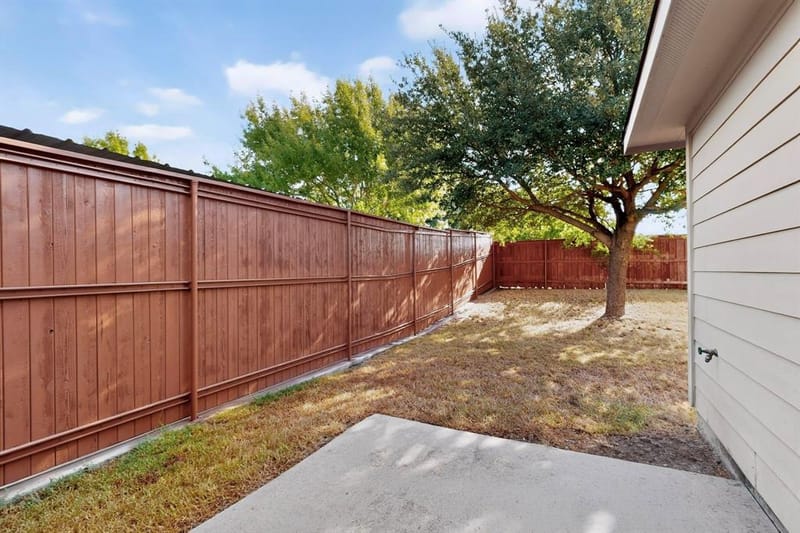 2954 Cowboy Drive, Dallas TX 75237 - Photo 35