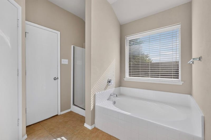 2954 Cowboy Drive, Dallas TX 75237 - Photo 21