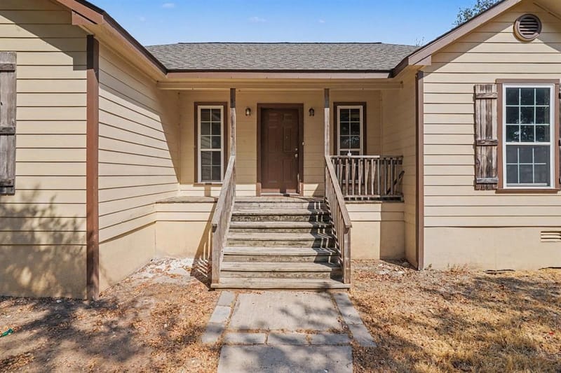 2821 STATE HIGHWAY 101, Bridgeport TX 76426 - Photo 2
