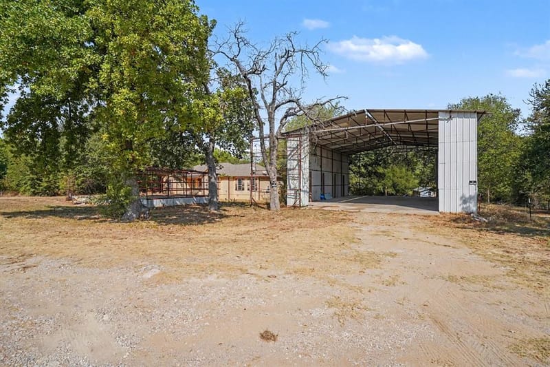 2821 STATE HIGHWAY 101, Bridgeport TX 76426 - Photo 24