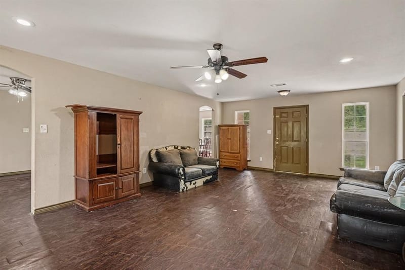 2821 STATE HIGHWAY 101, Bridgeport TX 76426 - Photo 4