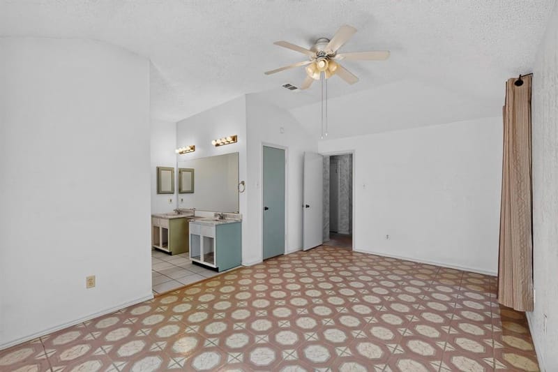2911 Gray Oak Drive, Euless TX 76039 - Photo 31