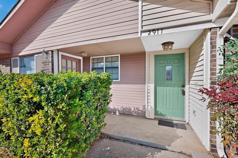 2911 Gray Oak Drive, Euless TX 76039 - Photo 4