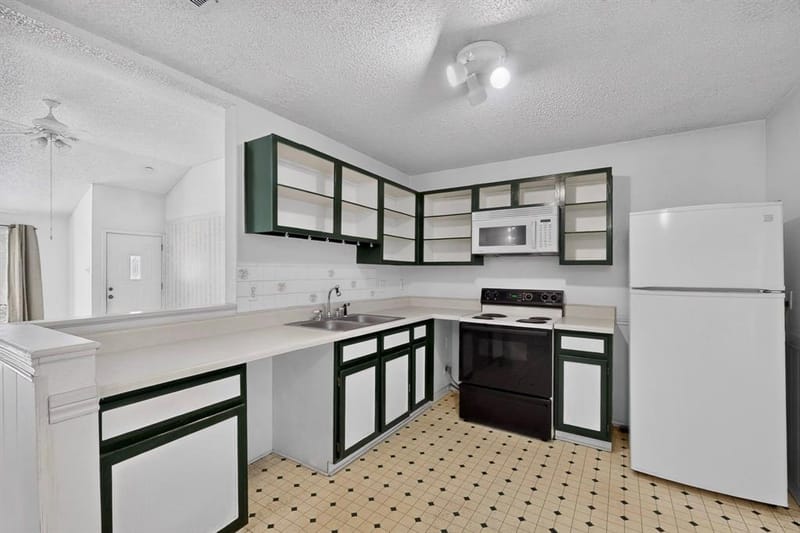 2911 Gray Oak Drive, Euless TX 76039 - Photo 8