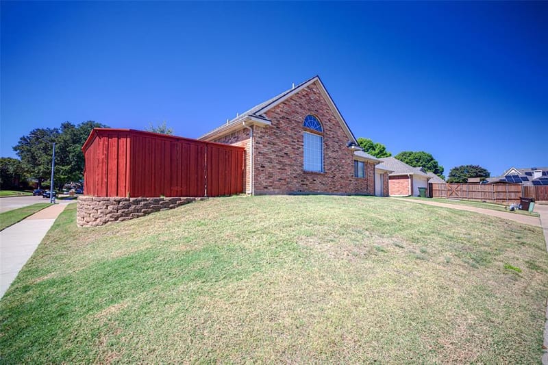 7200 Elmswood Lane, Plano TX 75025 - Photo 3