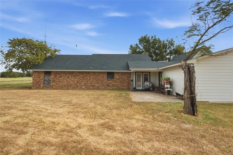 6411 W Line Road, Collinsville TX 76240 - Photo 27