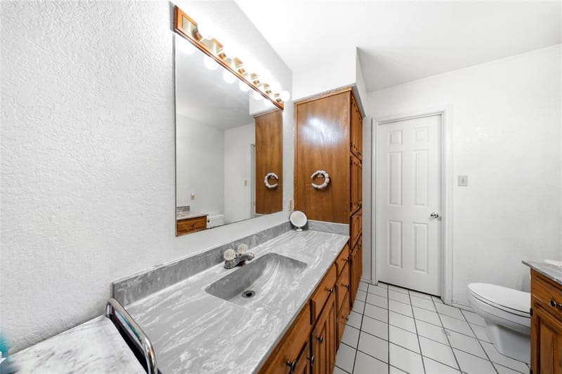 6411 W Line Road, Collinsville TX 76240 - Photo 16