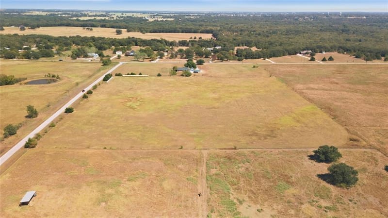 6411 W Line Road, Collinsville TX 76240 - Photo 34