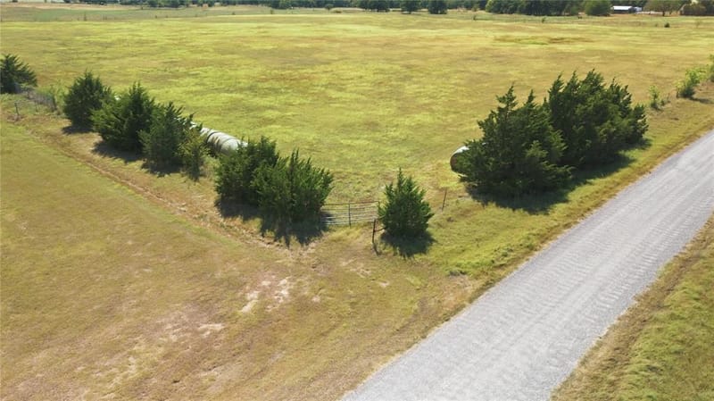 6411 W Line Road, Collinsville TX 76240 - Photo 37