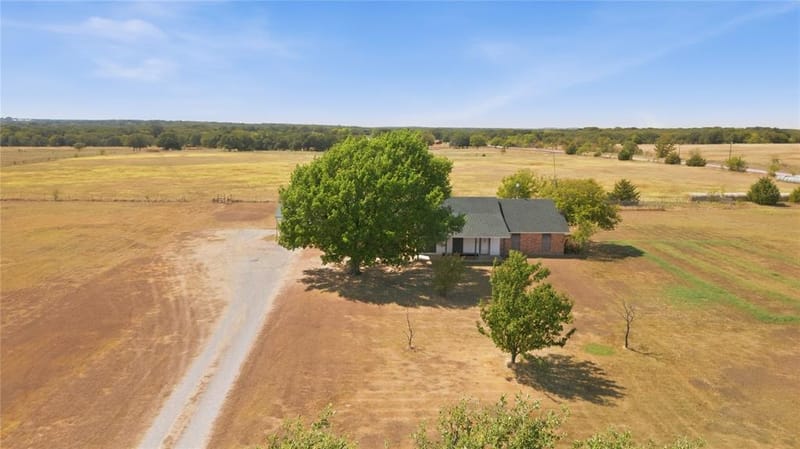 6411 W Line Road, Collinsville TX 76240 - Photo 40
