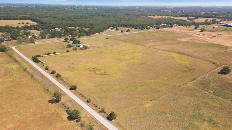 6411 W Line Road, Collinsville TX 76240 - Photo 35