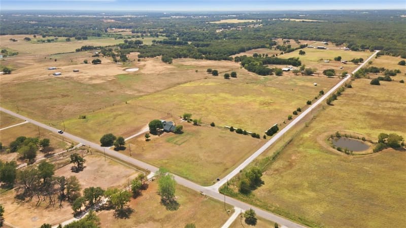 6411 W Line Road, Collinsville TX 76240 - Photo 39
