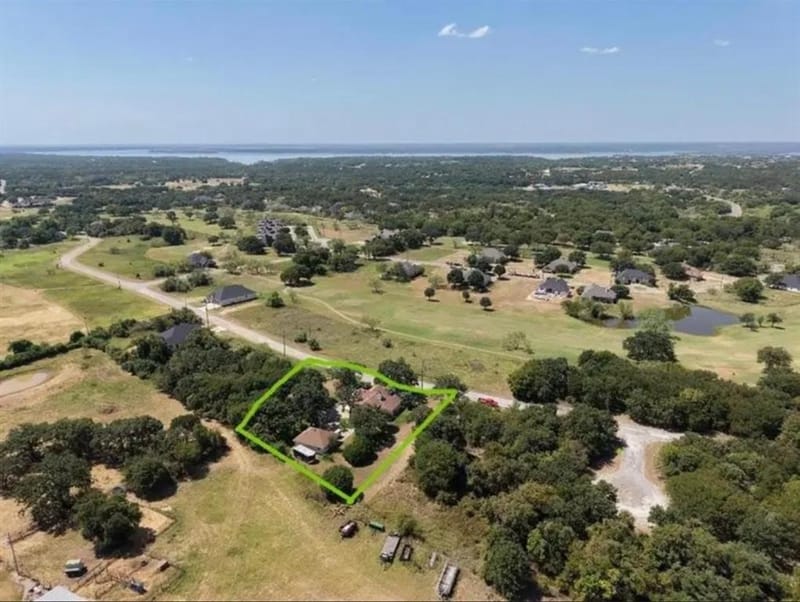 27160 Whispering Meadow Drive, Whitney TX 76692 - Photo 5