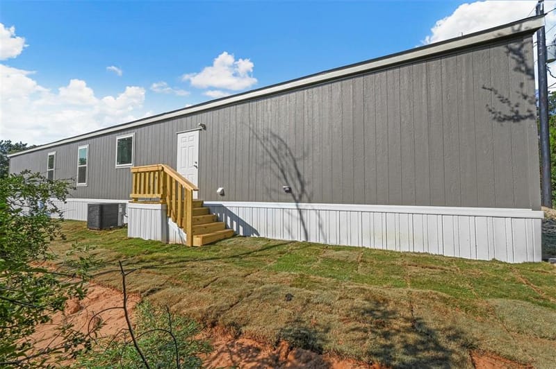 2720 Cypress Street, Granbury TX 76048 - Photo 4