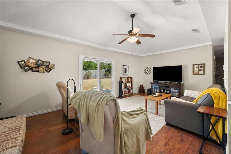 1204 Chester Street, Cleburne TX 76033 - Photo 6