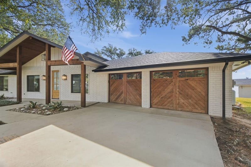 4210 Bar Harbor Court, Granbury TX 76049 - Photo 7