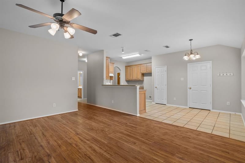 130 Deanna Lane, Weatherford TX 76087 - Photo 5