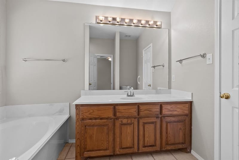 130 Deanna Lane, Weatherford TX 76087 - Photo 14