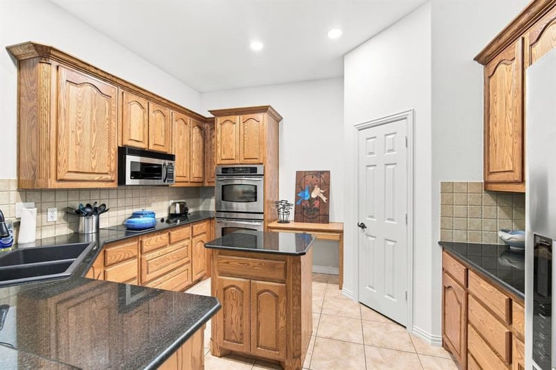 4031 Morgans Way, Midlothian TX 76065 - Photo 12