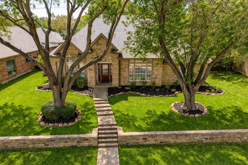 821 Shorewood Drive, Coppell TX 75019 - Photo 2