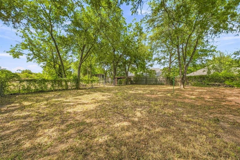 403 N Gaither Street, Glen Rose TX 76043 - Photo 25