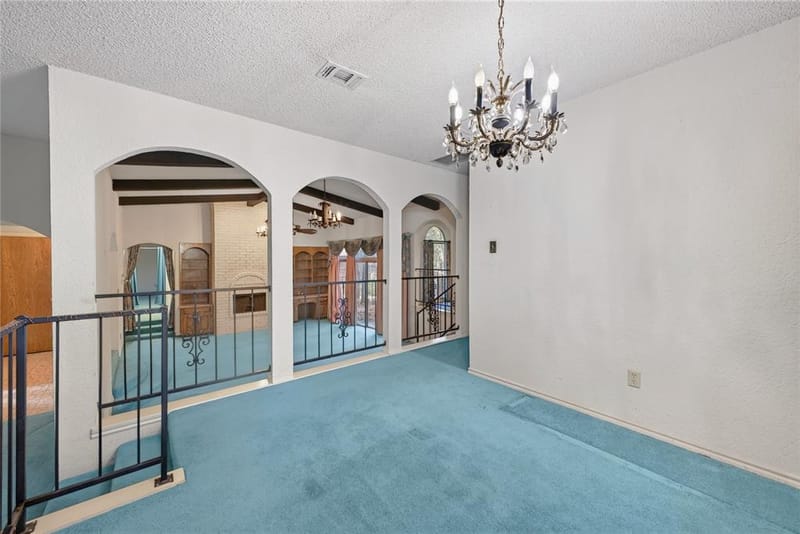 908 Chestnut Drive, Arlington TX 76012 - Photo 15