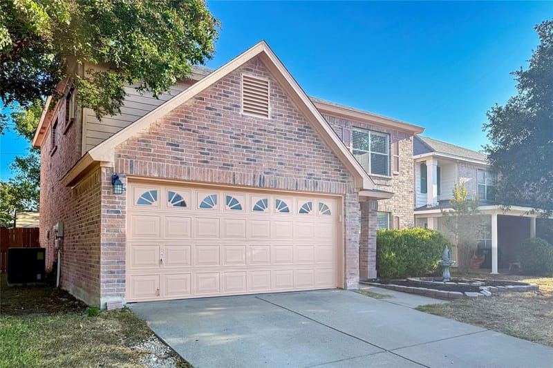 10084 Chapel Ridge Drive, Fort Worth TX 76116 - Photo 4
