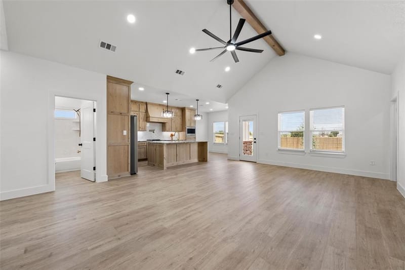300 Johnson Street, McGregor TX 76657 - Photo 2