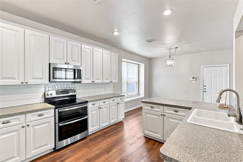 10124 Cedar Lake Drive, Providence Village TX 76227 - Photo 18