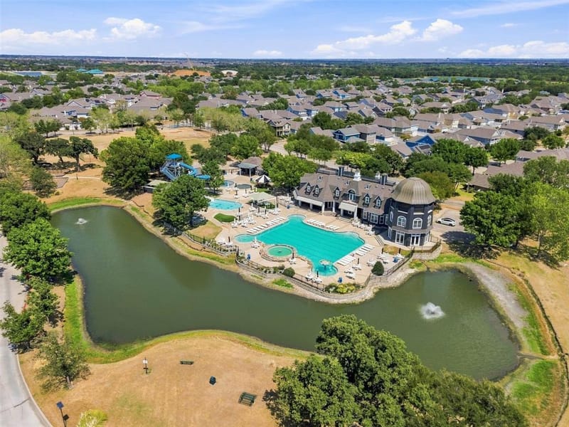 10124 Cedar Lake Drive, Providence Village TX 76227 - Photo 37