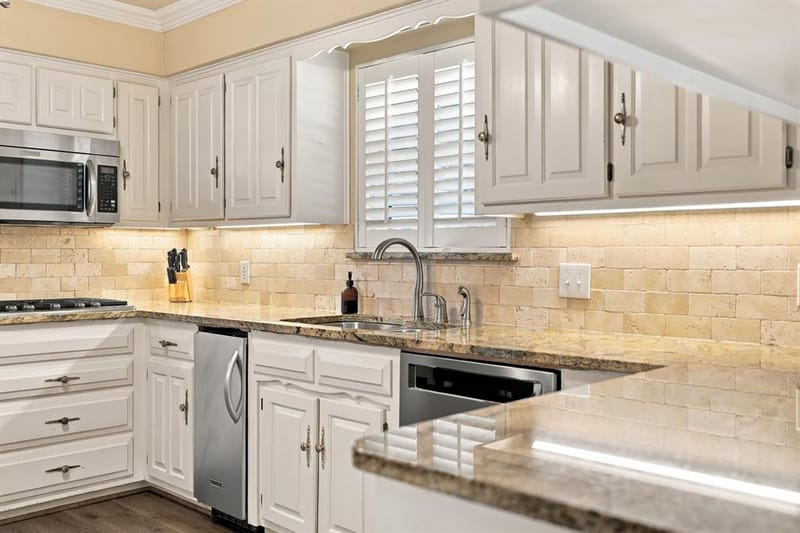 1710 Tennyson Drive, Arlington TX 76013 - Photo 16