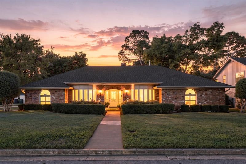 1710 Tennyson Drive, Arlington TX 76013