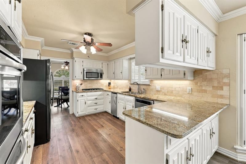 1710 Tennyson Drive, Arlington TX 76013 - Photo 15