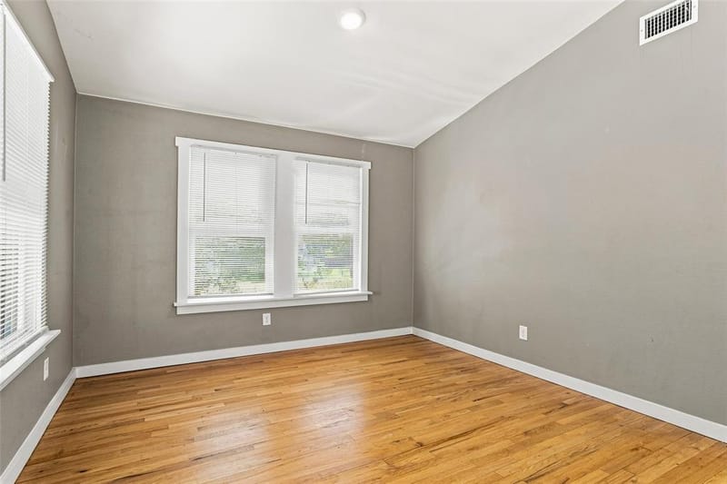 1009 Greer Street, Fort Worth TX 76102 - Photo 7