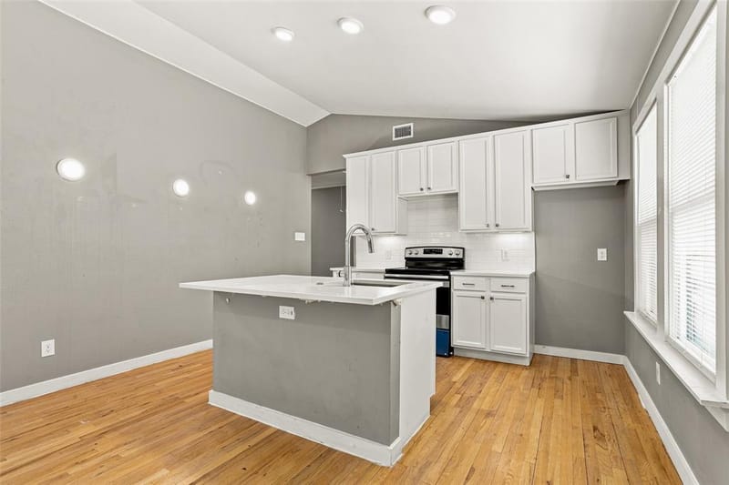 1009 Greer Street, Fort Worth TX 76102 - Photo 9