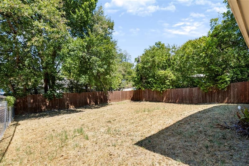 1005 E Harvey Avenue, Fort Worth TX 76104 - Photo 27
