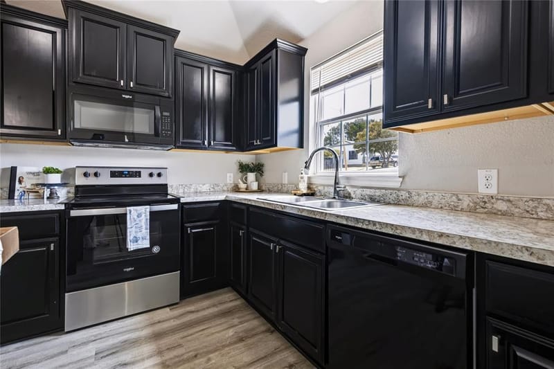 1005 E Harvey Avenue, Fort Worth TX 76104 - Photo 12