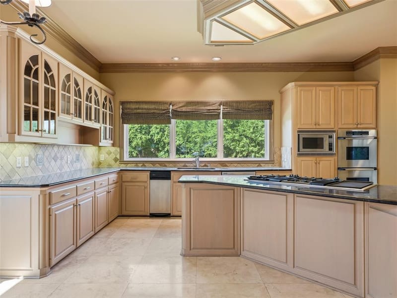 1700 Dowling Drive, Irving TX 75038 - Photo 10