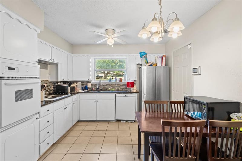 6428 N Stardust Drive, Watauga TX 76148 - Photo 6