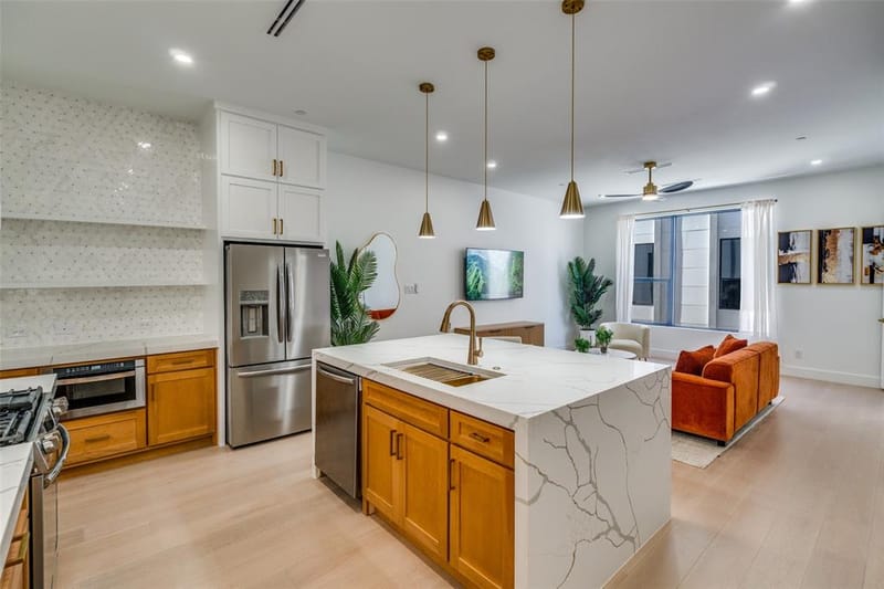 708 W 10th Street # 104, Dallas TX 75208 - Photo 24