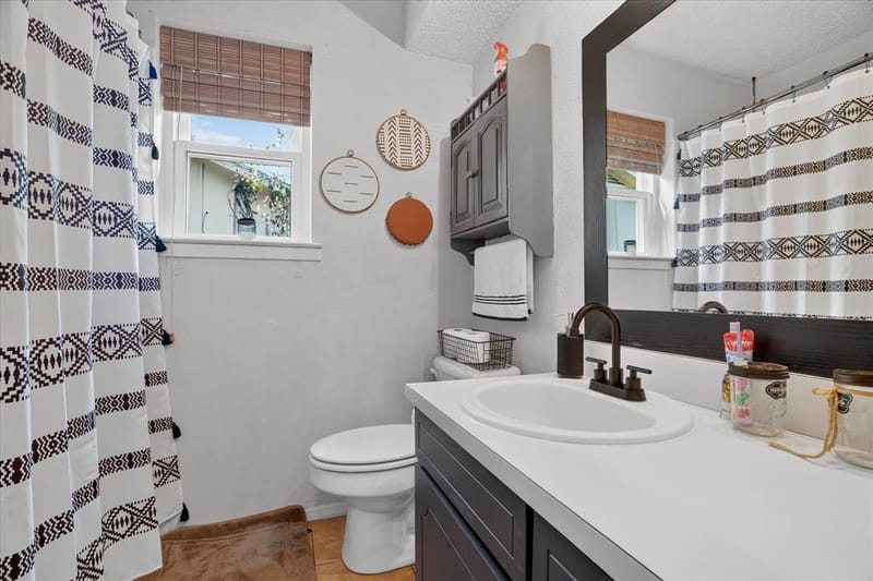 209 S Scott Street, Burleson TX 76028 - Photo 12