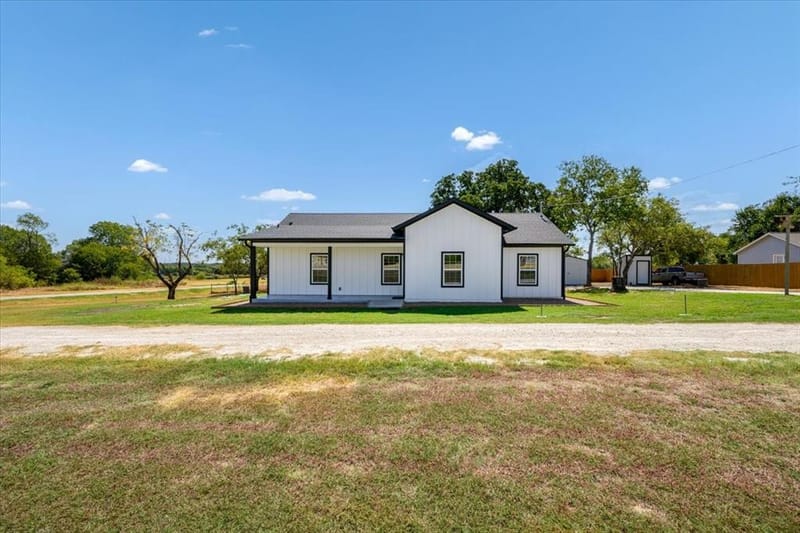 750 Jay Bird Lane, Reno TX 76082 - Photo 3