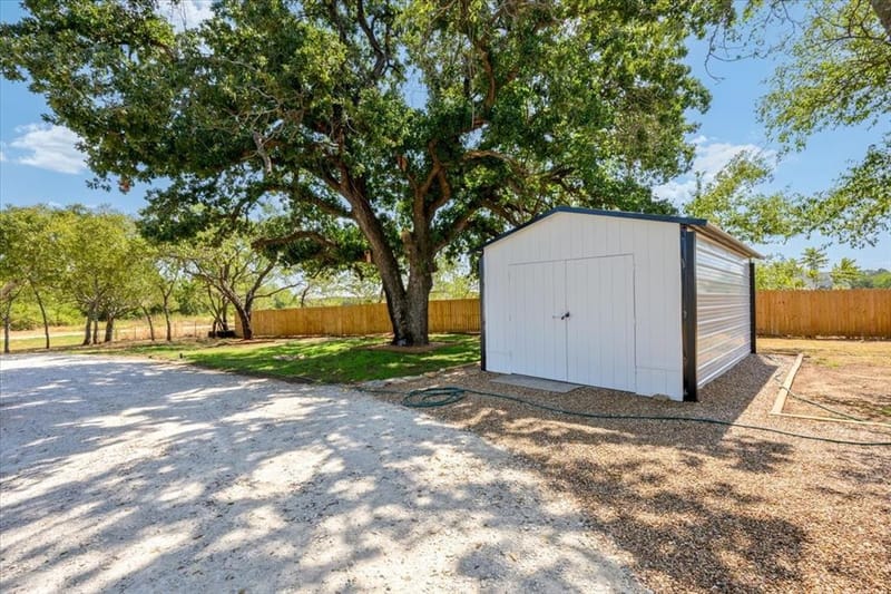 750 Jay Bird Lane, Reno TX 76082 - Photo 32
