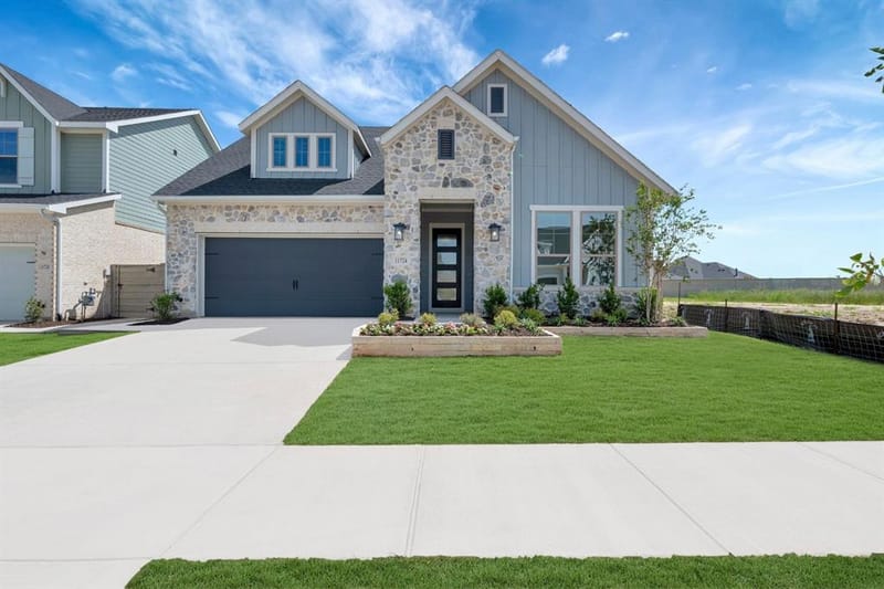 11724 Wildwood Street, Justin TX 76247