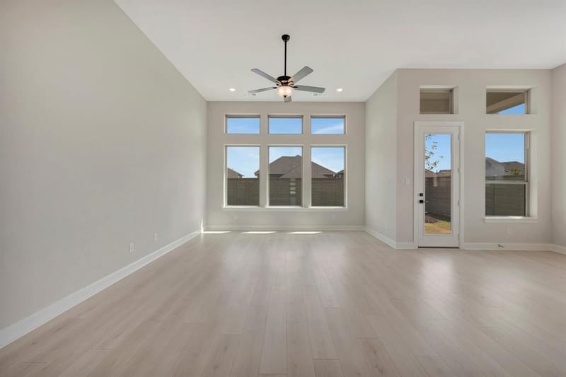 11724 Wildwood Street, Justin TX 76247 - Photo 9