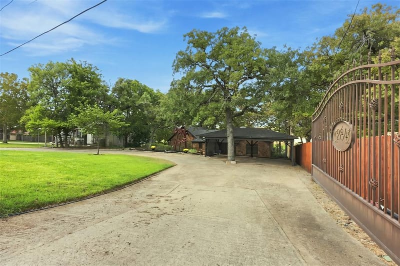 284 Shoreline Drive N, Azle TX 76020 - Photo 33