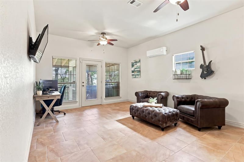 284 Shoreline Drive N, Azle TX 76020 - Photo 15